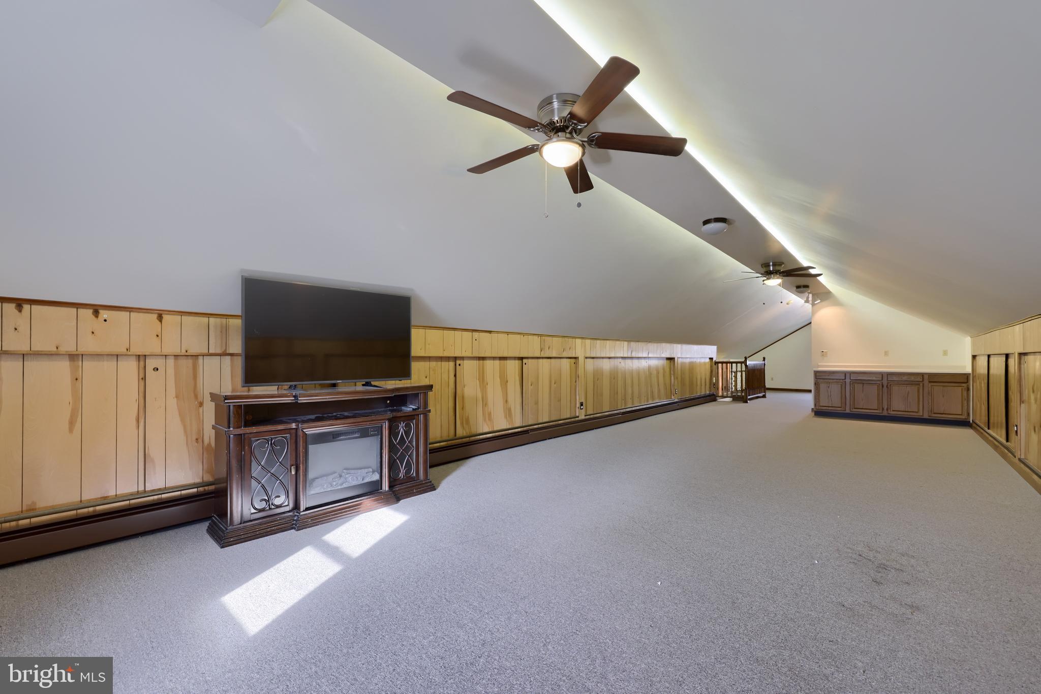 LINCOLN HEIGHTS - Residential