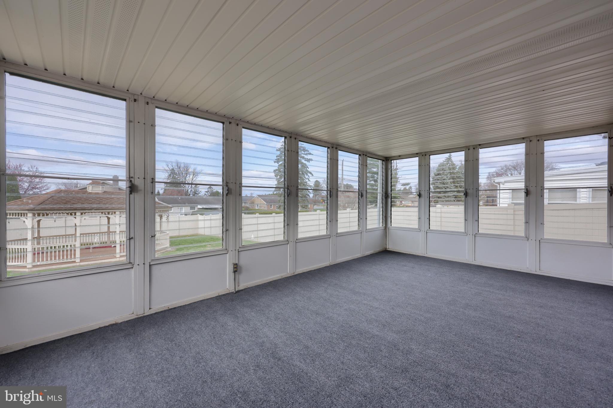 LINCOLN HEIGHTS - Residential