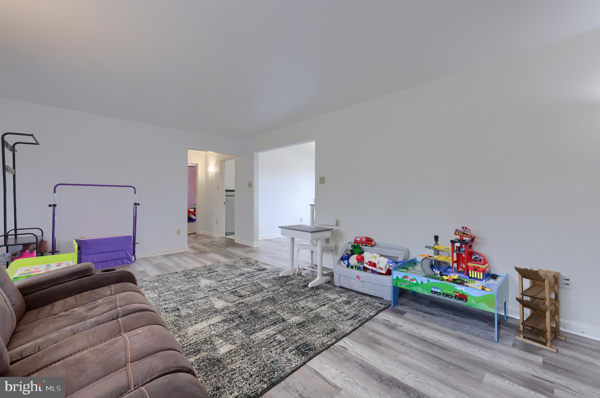 LINCOLN HEIGHTS - Residential