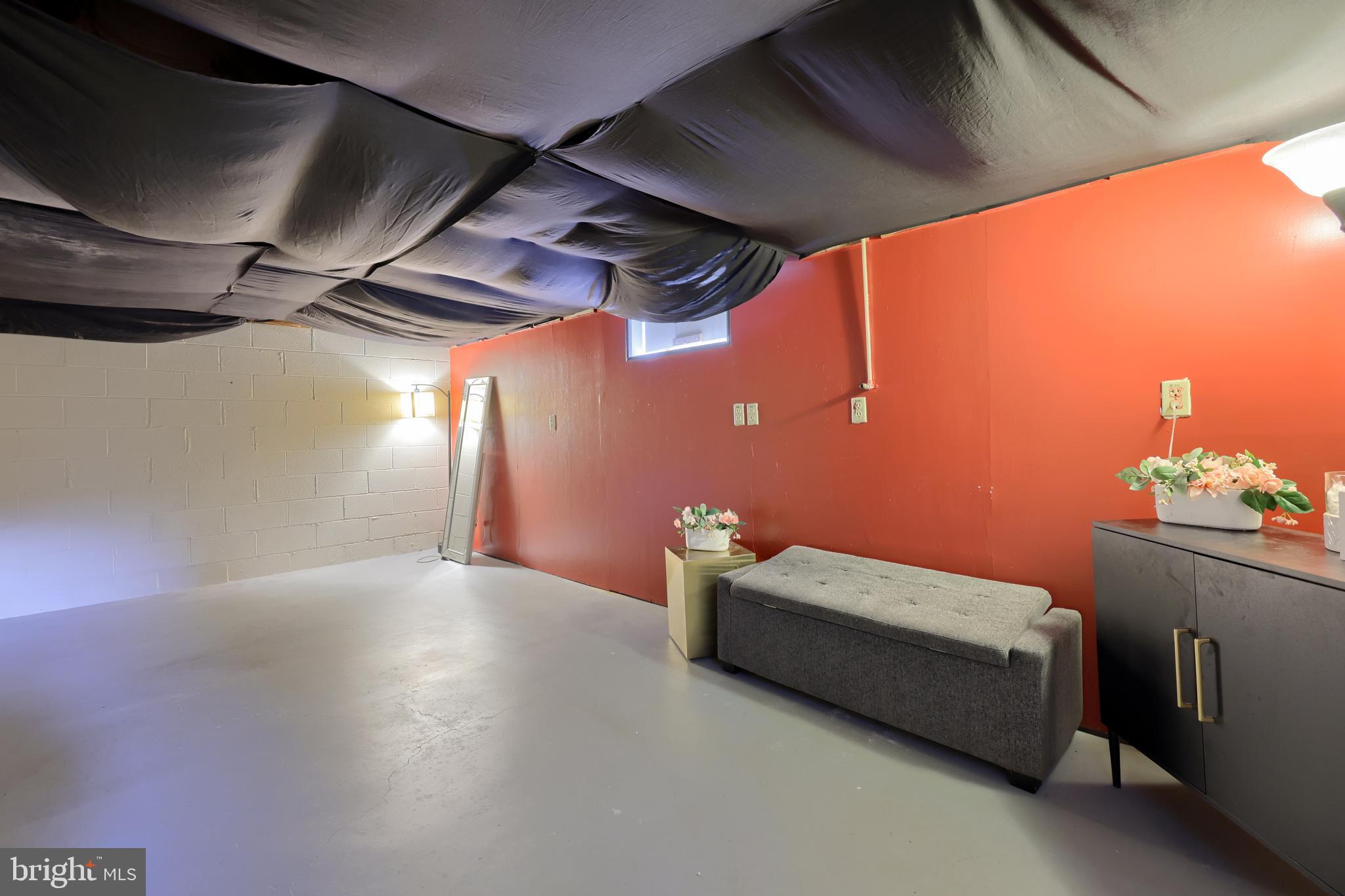 LINCOLN HEIGHTS - Residential