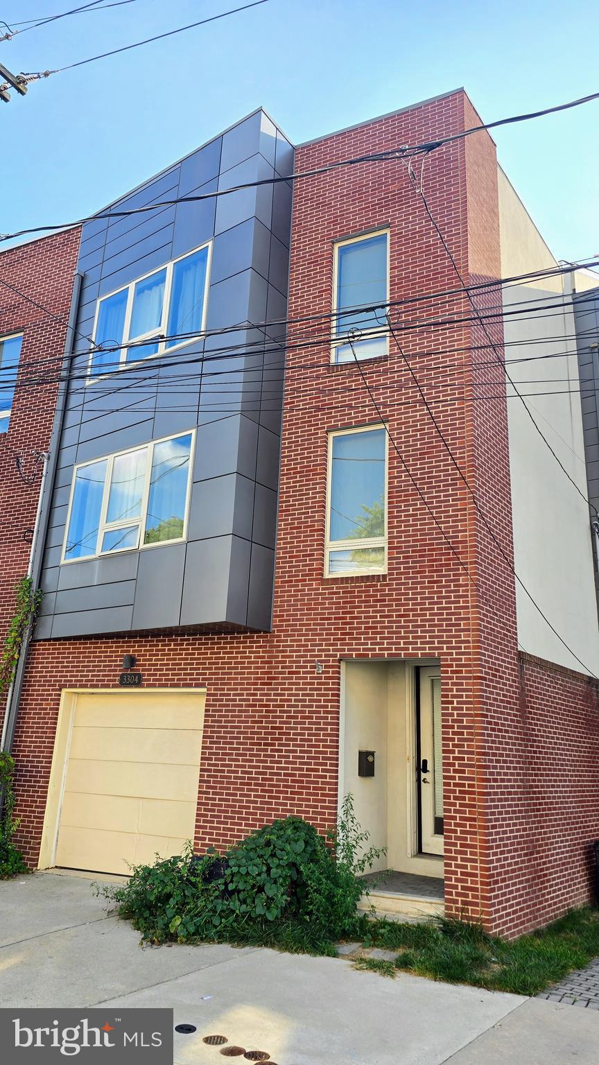 EAST FALLS - Residential Lease