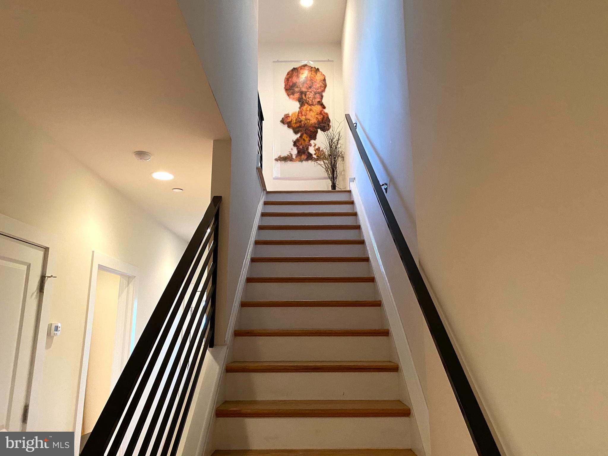 EAST FALLS - Residential Lease