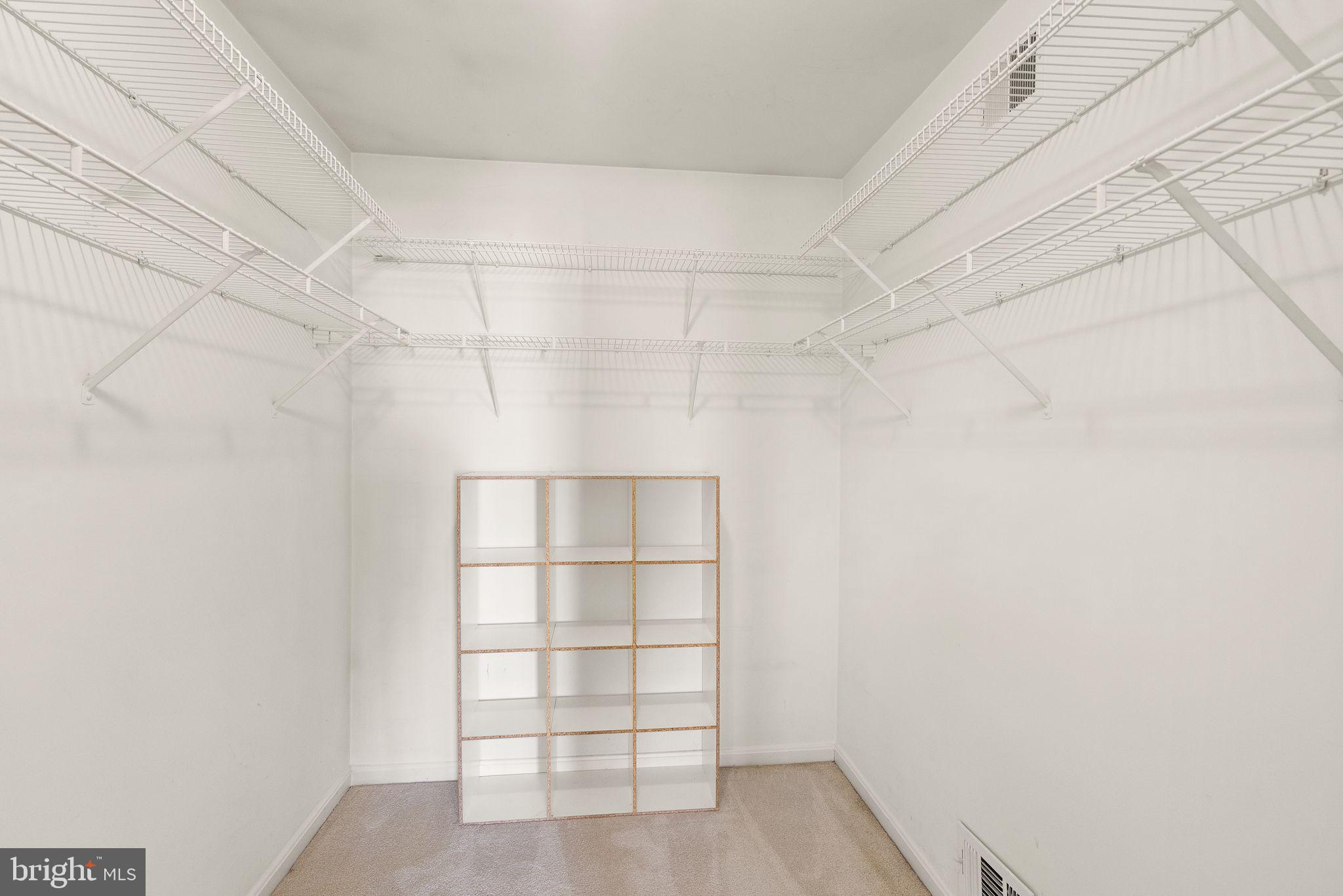 POTOMAC STATION - Residential