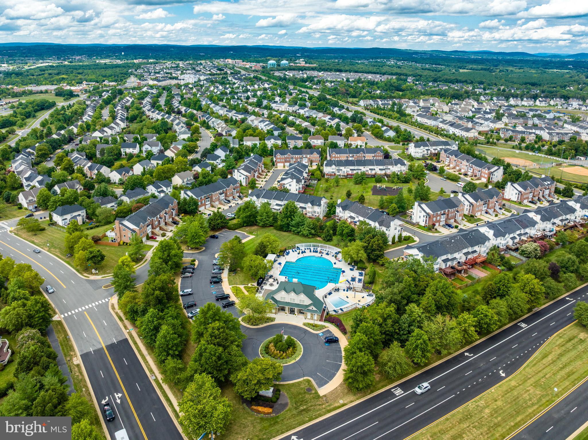 POTOMAC STATION - Residential