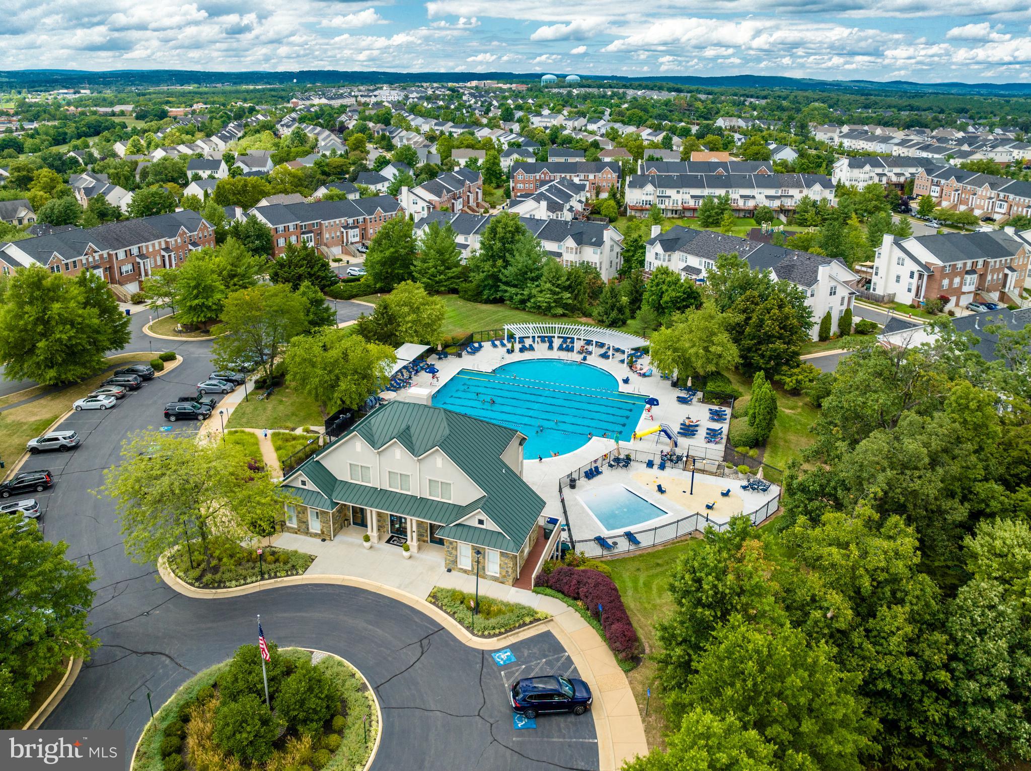 POTOMAC STATION - Residential