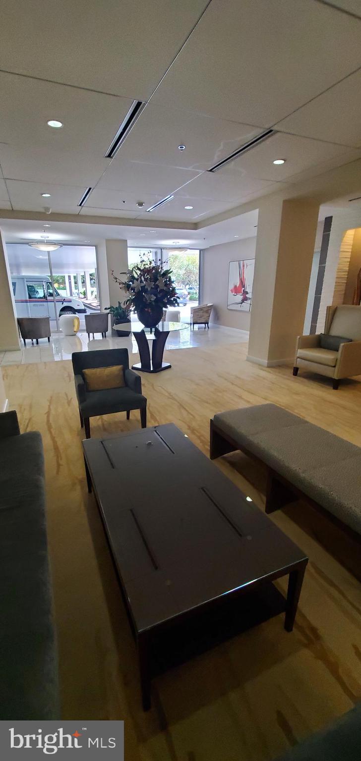 KENWOOD - Residential