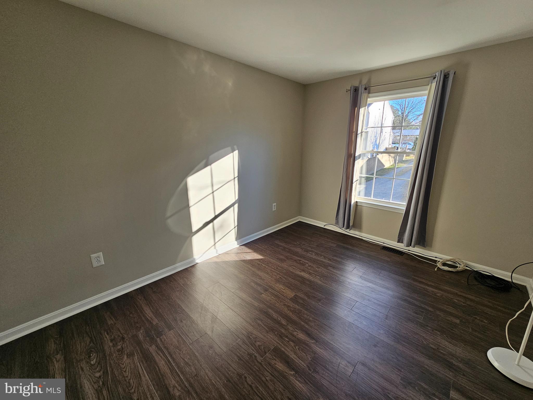 MAPLE GLEN ESTATES - Residential