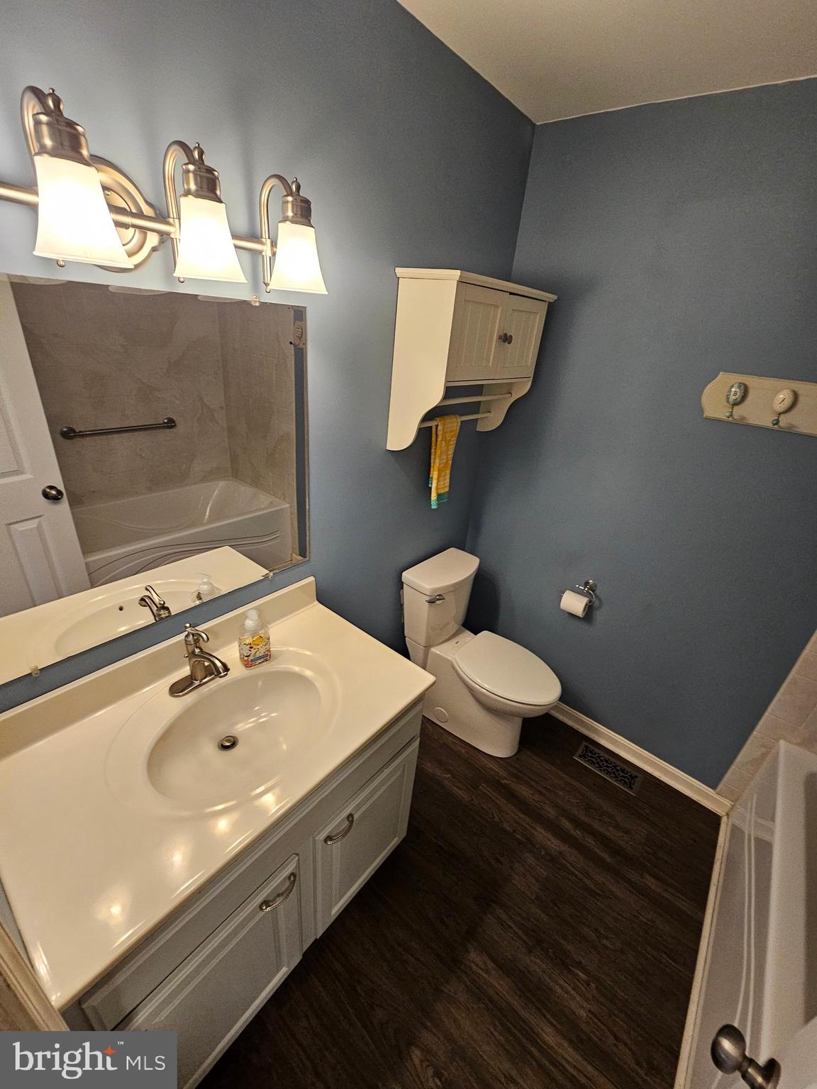 MAPLE GLEN ESTATES - Residential