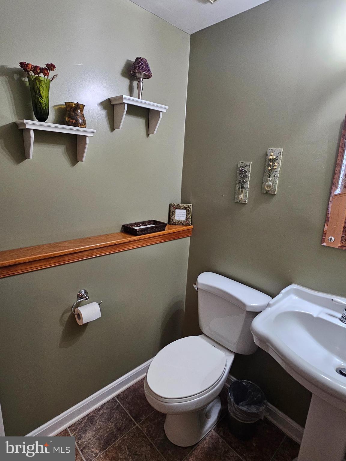 MAPLE GLEN ESTATES - Residential