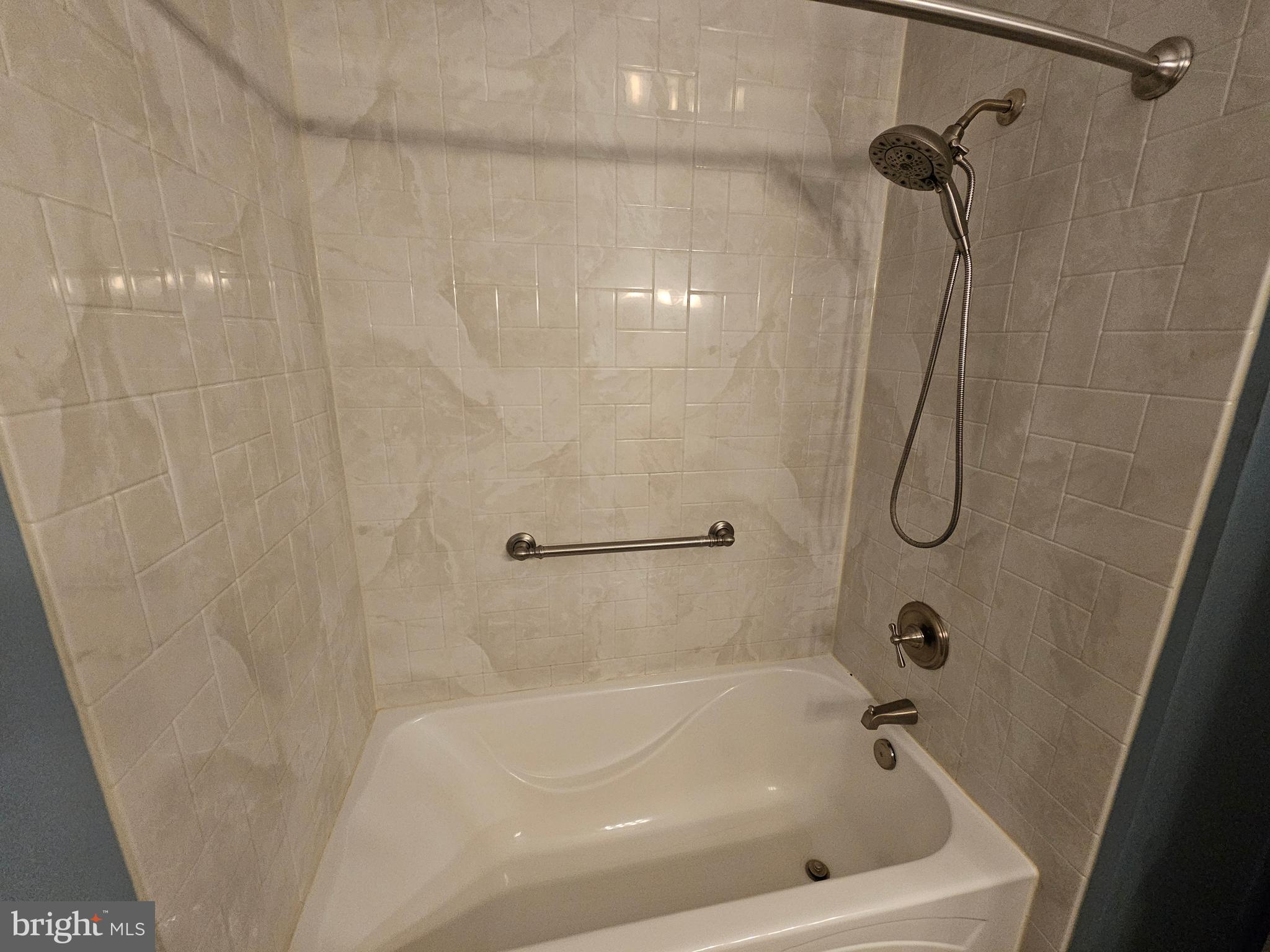 MAPLE GLEN ESTATES - Residential