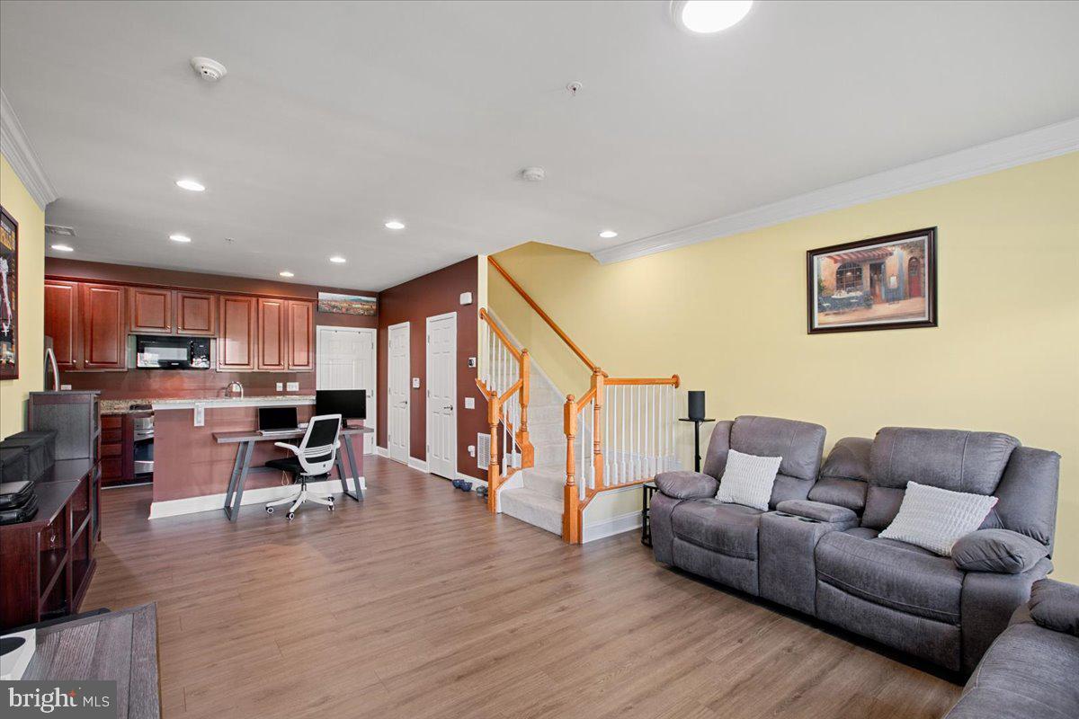 14519 BARKHAM DRIVE