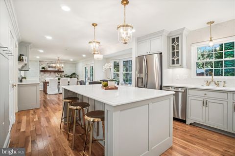 7508 MASONVILLE DRIVE FALLS CHURCH VA 22042