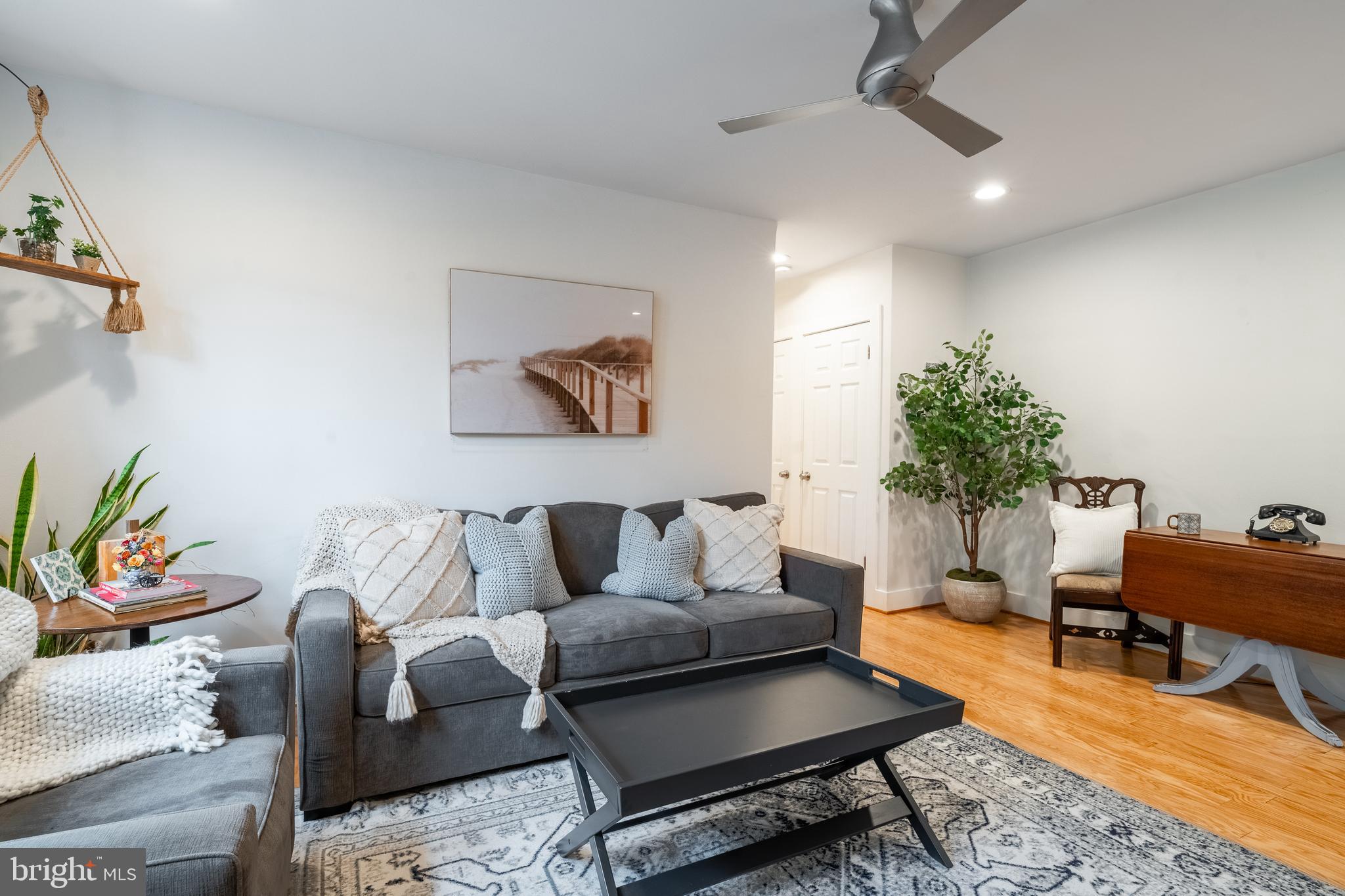 4004 BEECHER STREET NW 201