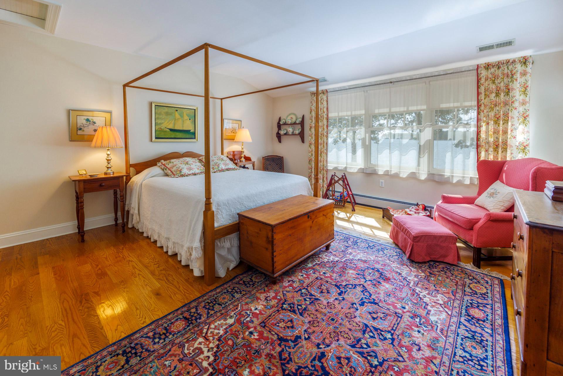 CHURCH NECK - Residential