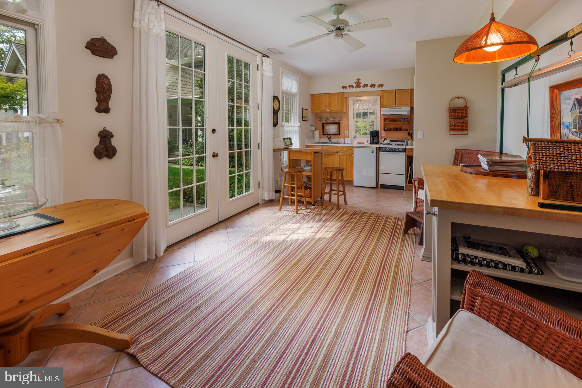 CHURCH NECK - Residential