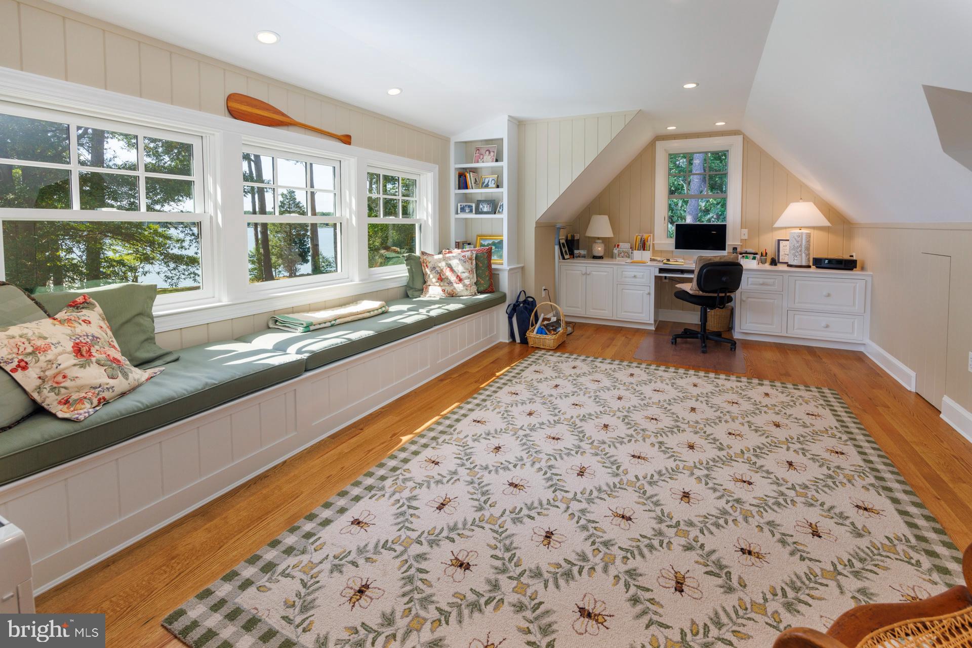 CHURCH NECK - Residential