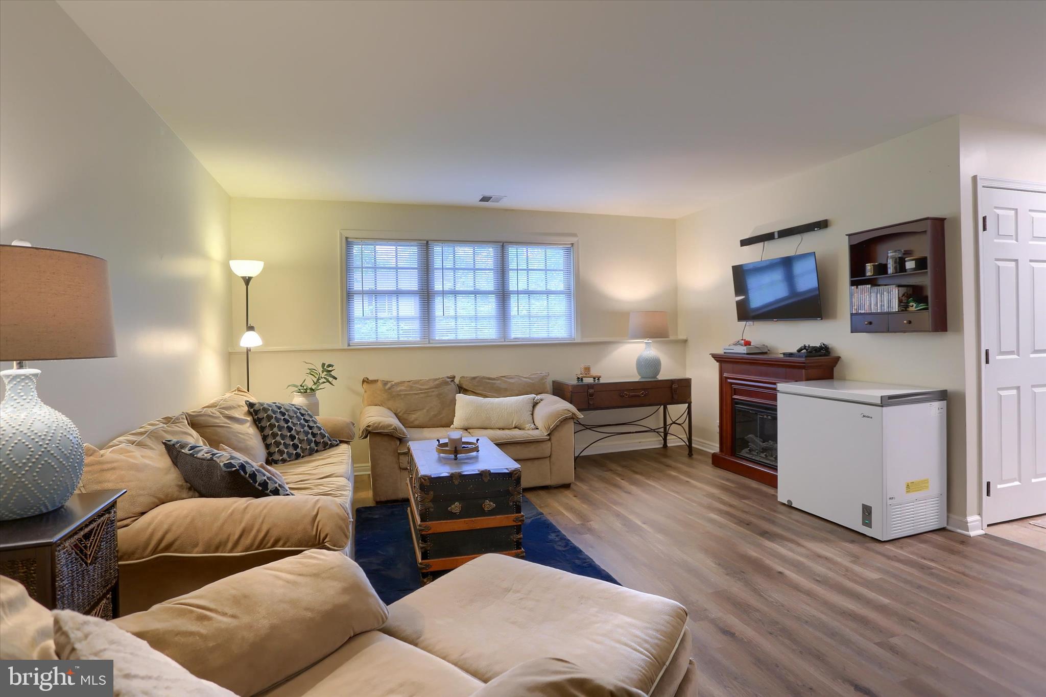 SHERWOOD FOREST - Residential