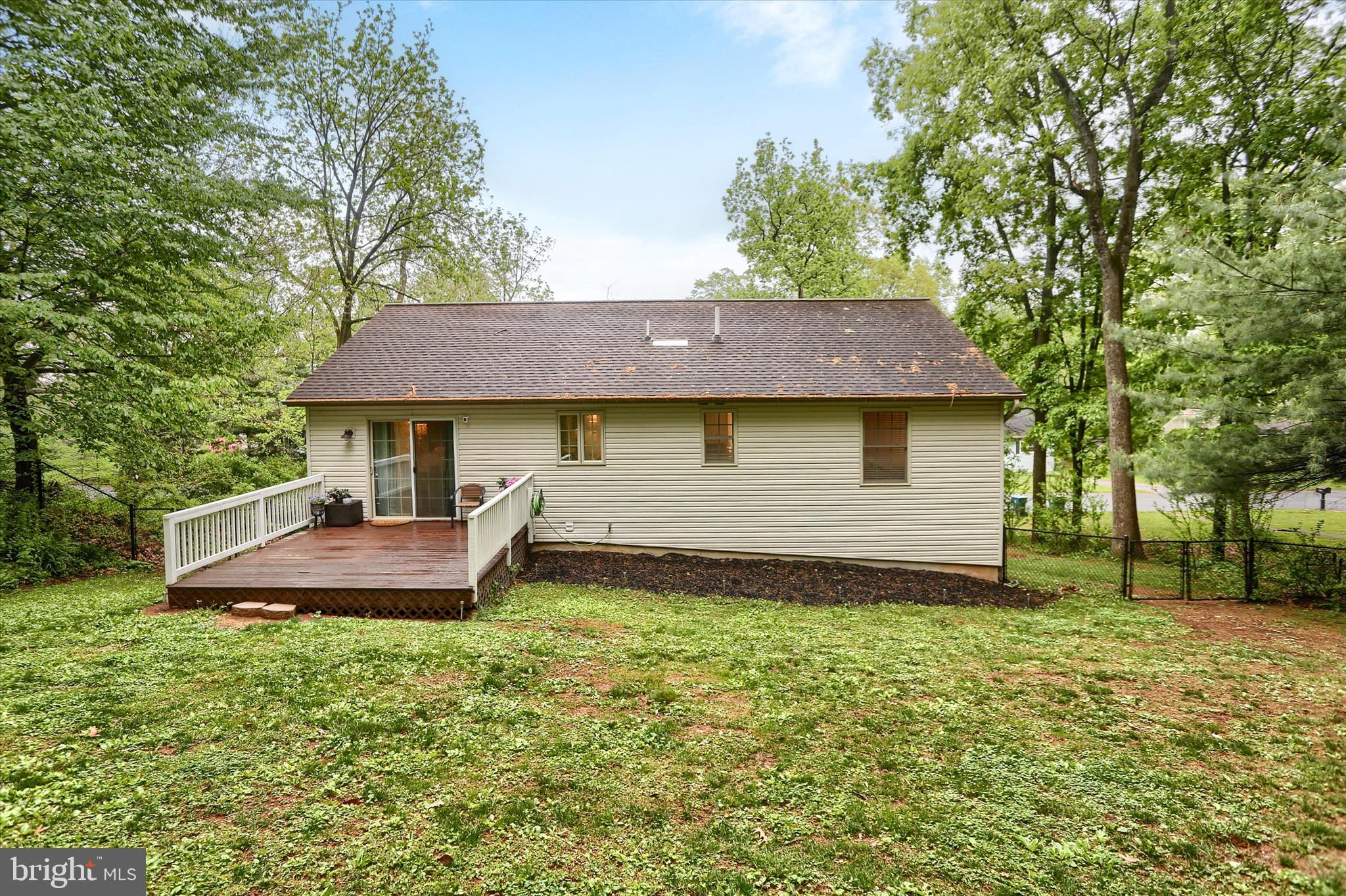 SHERWOOD FOREST - Residential