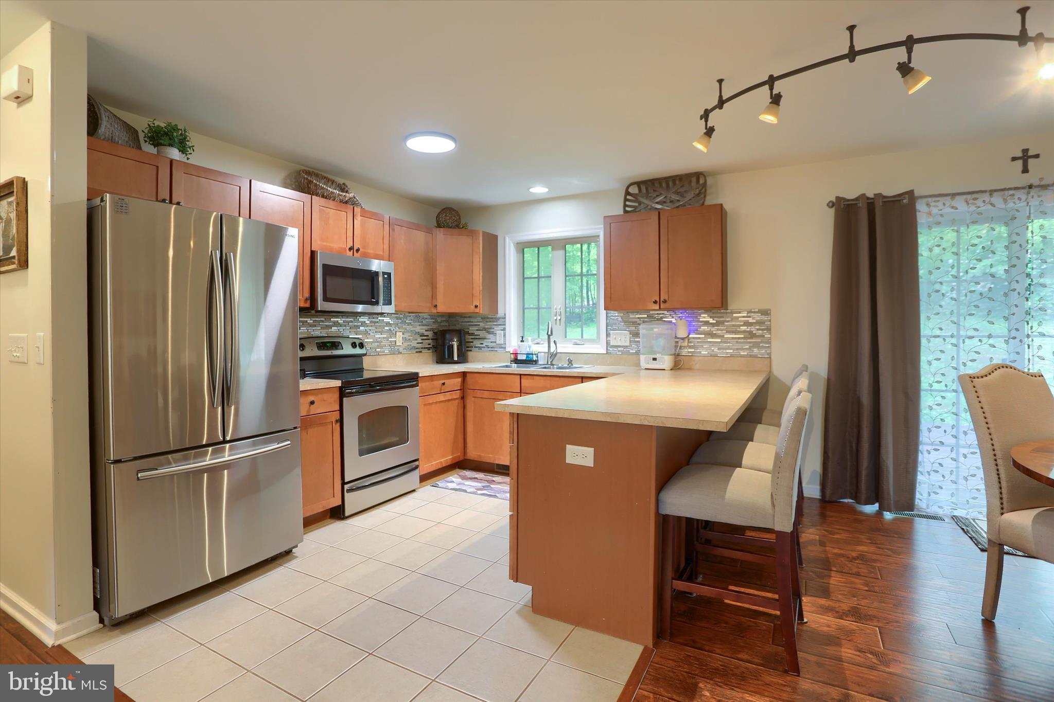 SHERWOOD FOREST - Residential
