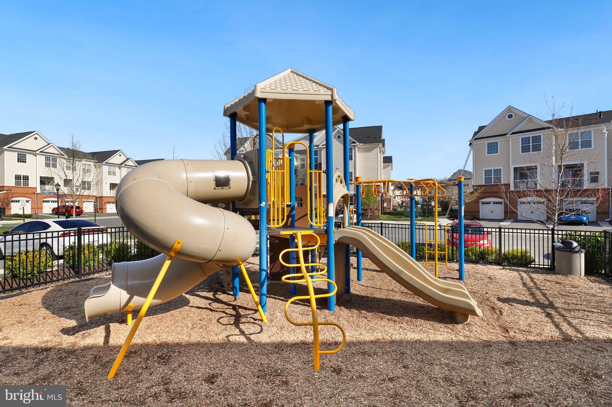 RIDGES AT LOUDOUN VALLEY - Residential