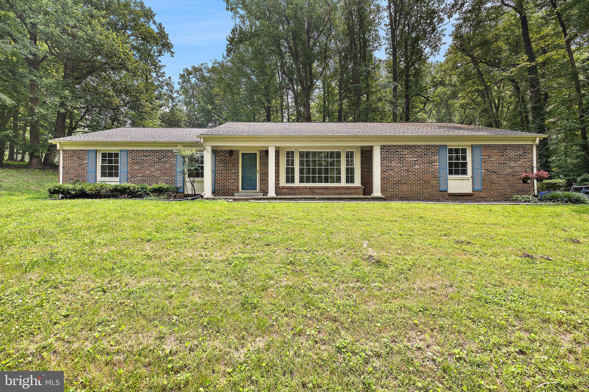 6250 SLEEPY HOLLOW ROAD