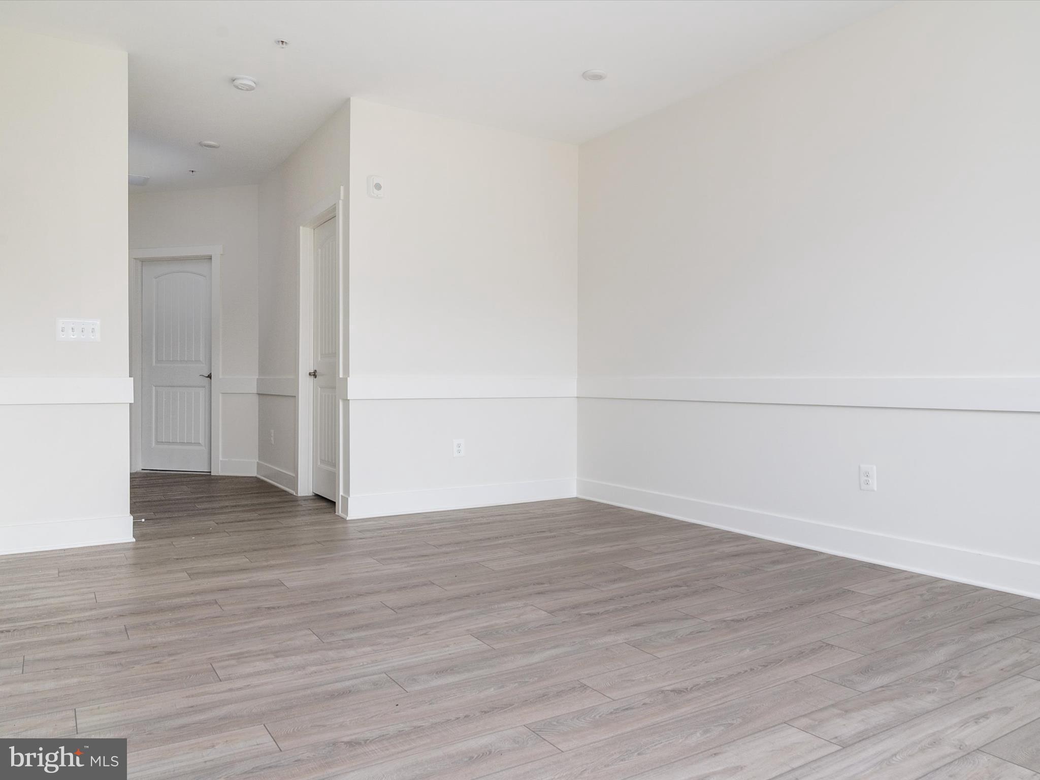 FOUR SEASONS AT KENT ISLAND - Residential