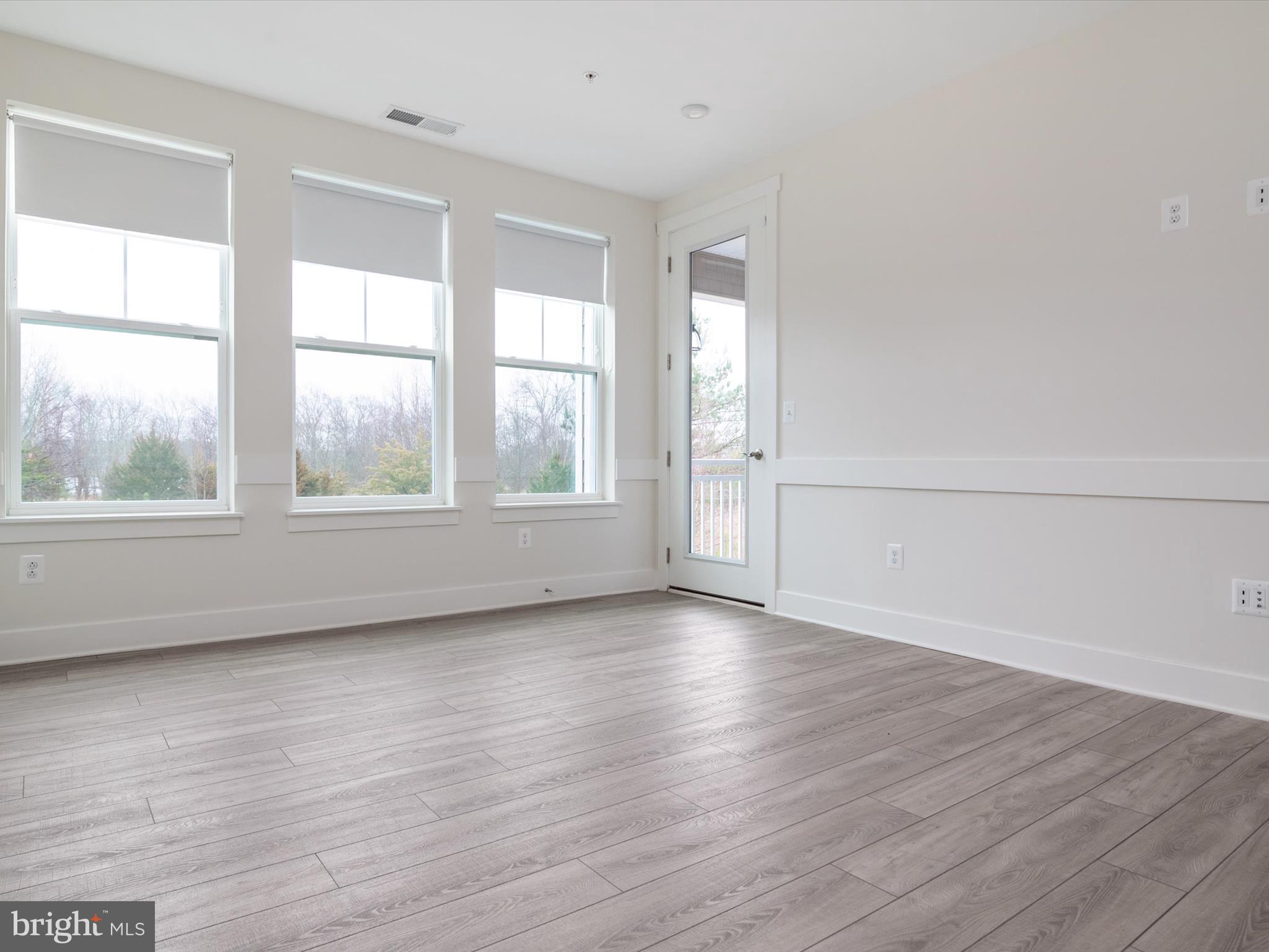 FOUR SEASONS AT KENT ISLAND - Residential