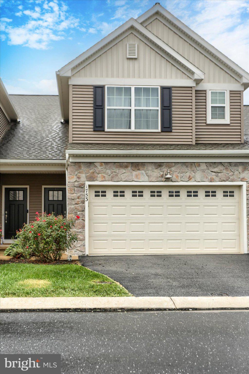 1753 SHADY LANE