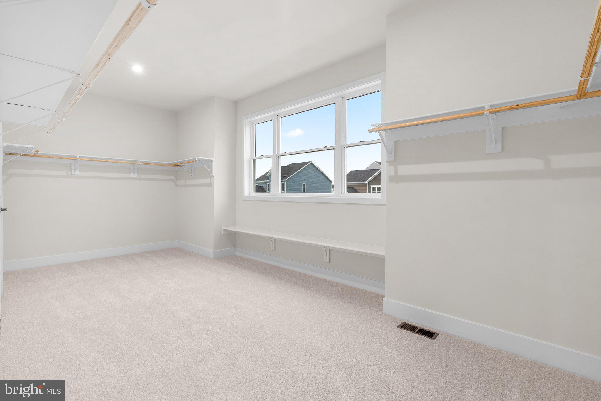 SNOWDEN BRIDGE - Residential