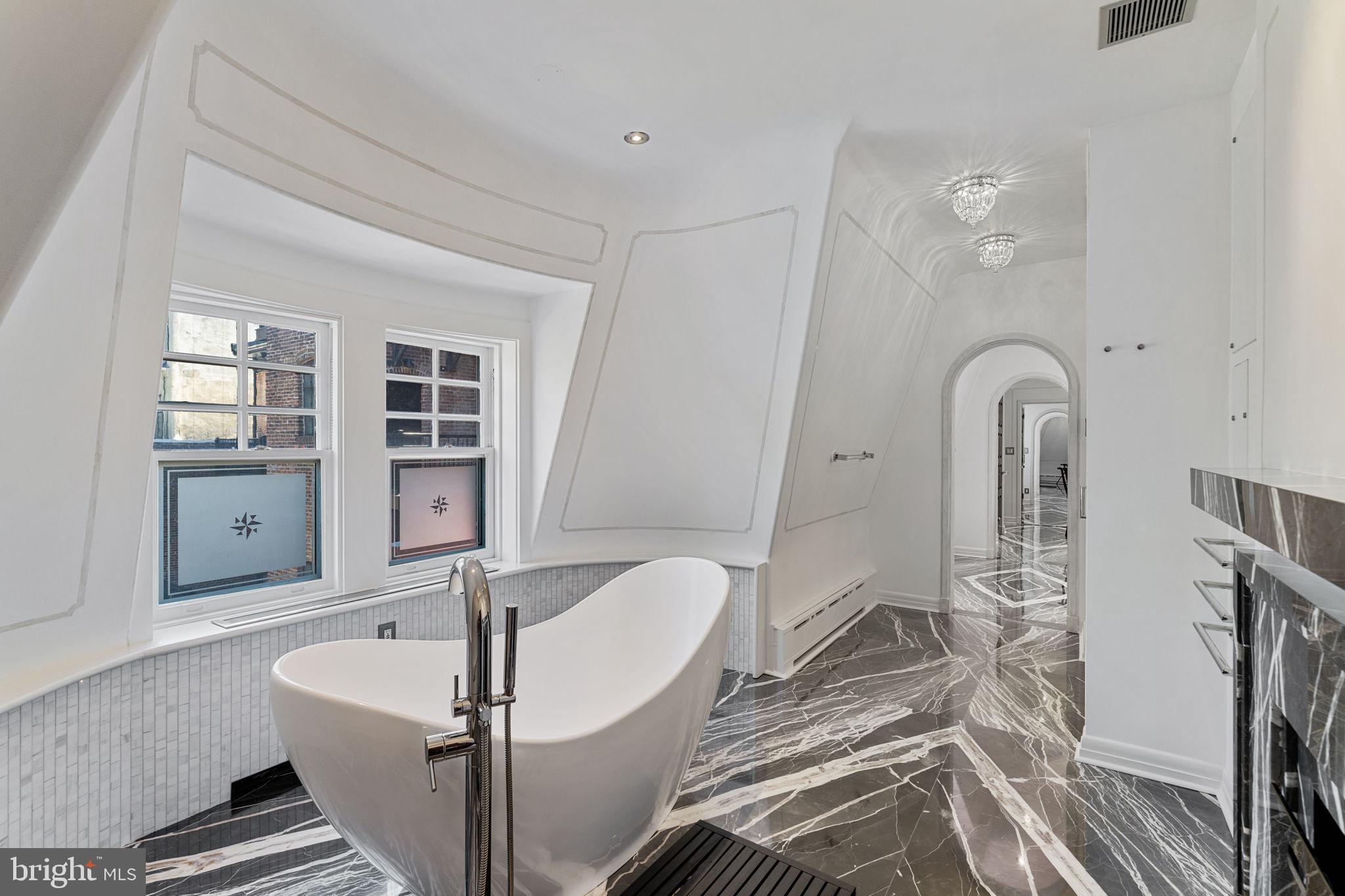 RITTENHOUSE SQUARE - Residential