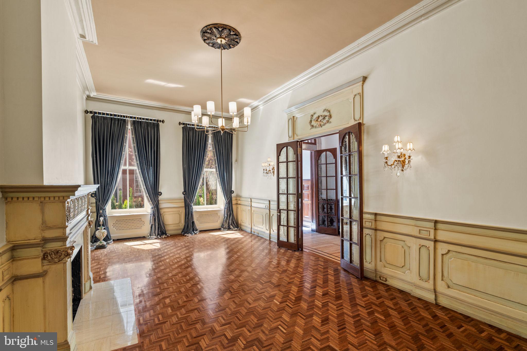 RITTENHOUSE SQUARE - Residential
