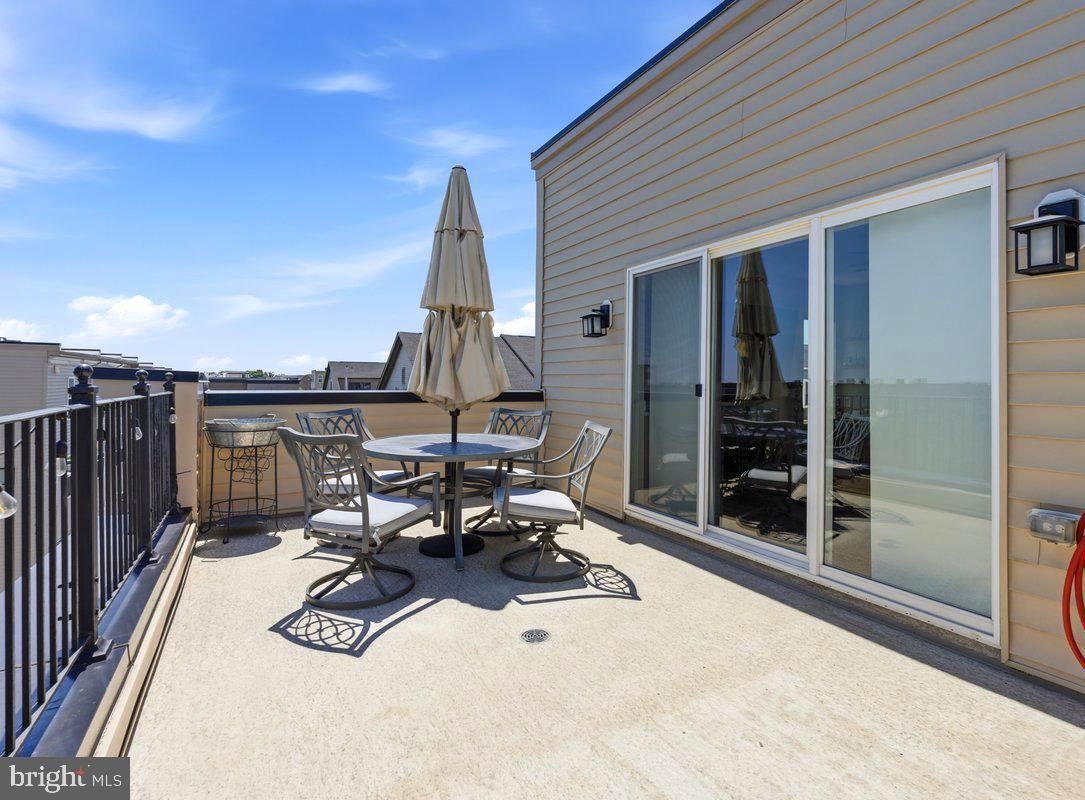 DOWNTOWN BRAMBLETON - Residential