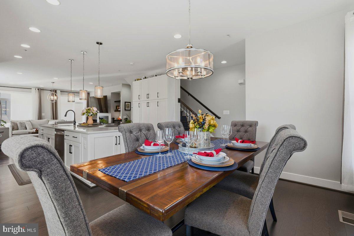 DOWNTOWN BRAMBLETON - Residential
