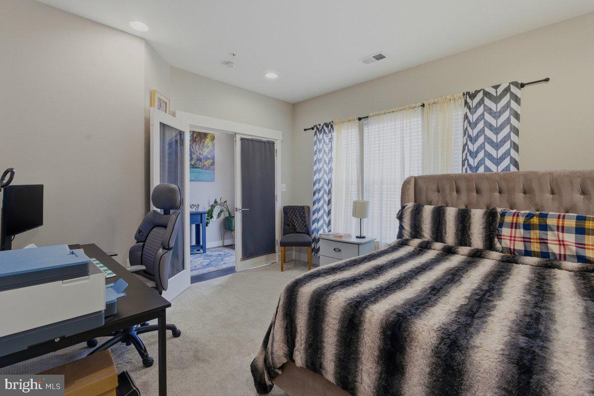 DOWNTOWN BRAMBLETON - Residential