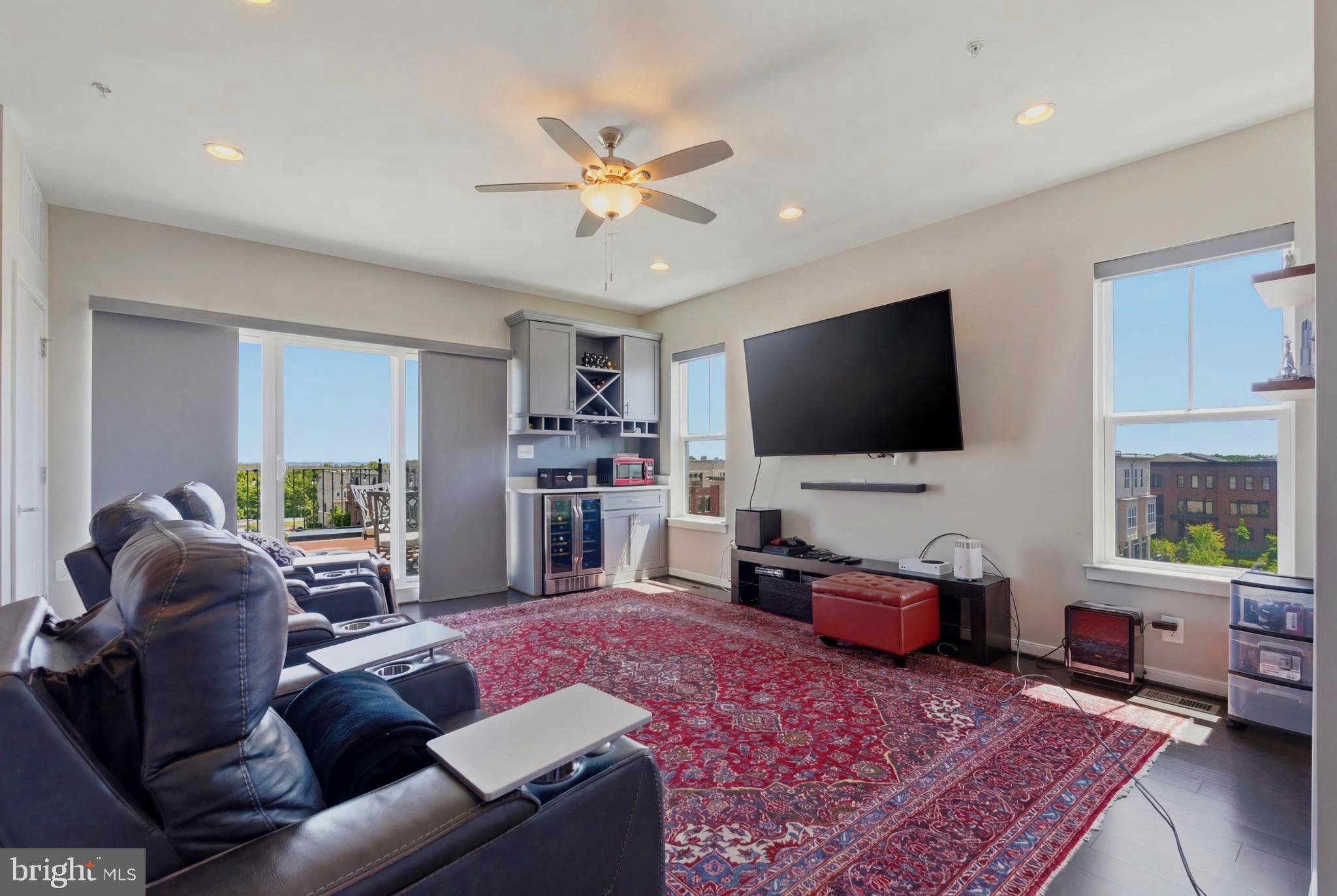 DOWNTOWN BRAMBLETON - Residential