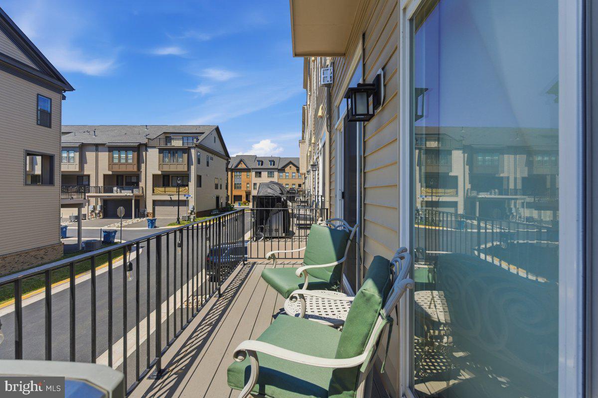 DOWNTOWN BRAMBLETON - Residential