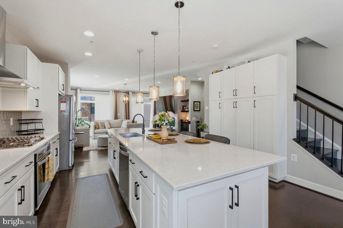 DOWNTOWN BRAMBLETON - Residential