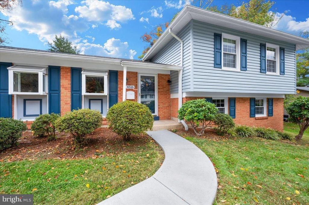 Photo of 4516 Bestor Drive, ROCKVILLE, MD 20853 (MLS # MDMC2204920)