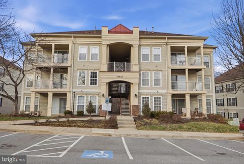 Condo For Sale - 18815 Sparkling Water Drive #4-G<br/> GERMANTOWN, MD 20874
