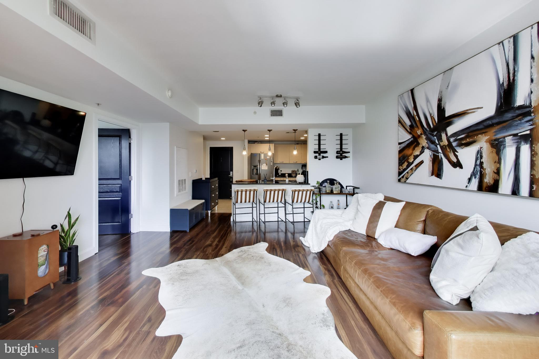 2451 MIDTOWN AVENUE 307