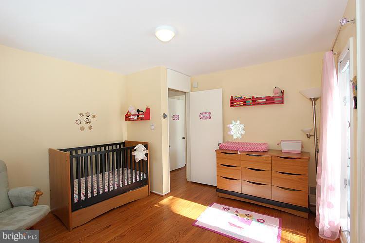 BETHESDA OUTSIDE - Residential