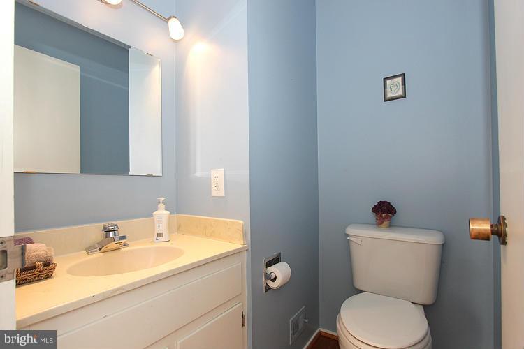 BETHESDA OUTSIDE - Residential