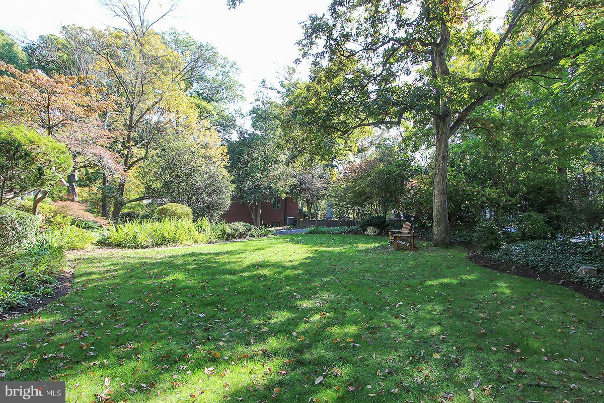 BETHESDA OUTSIDE - Residential