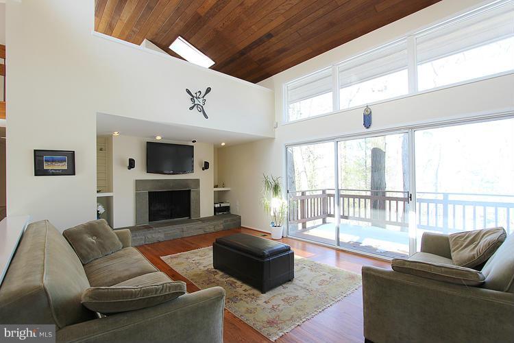 BETHESDA OUTSIDE - Residential