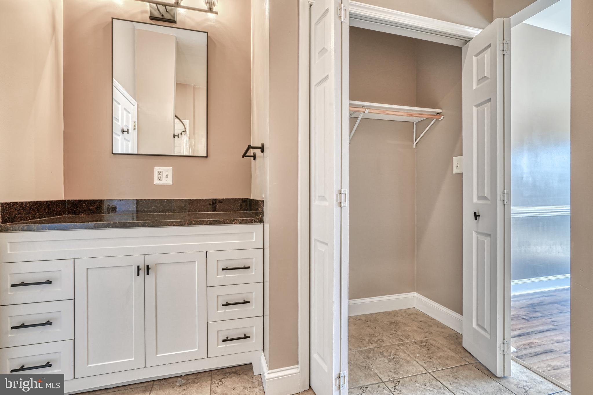 WASHINGTON VILLAGE - Residential