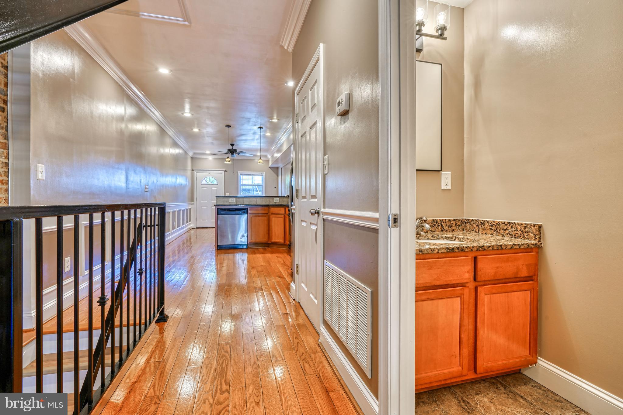 WASHINGTON VILLAGE - Residential