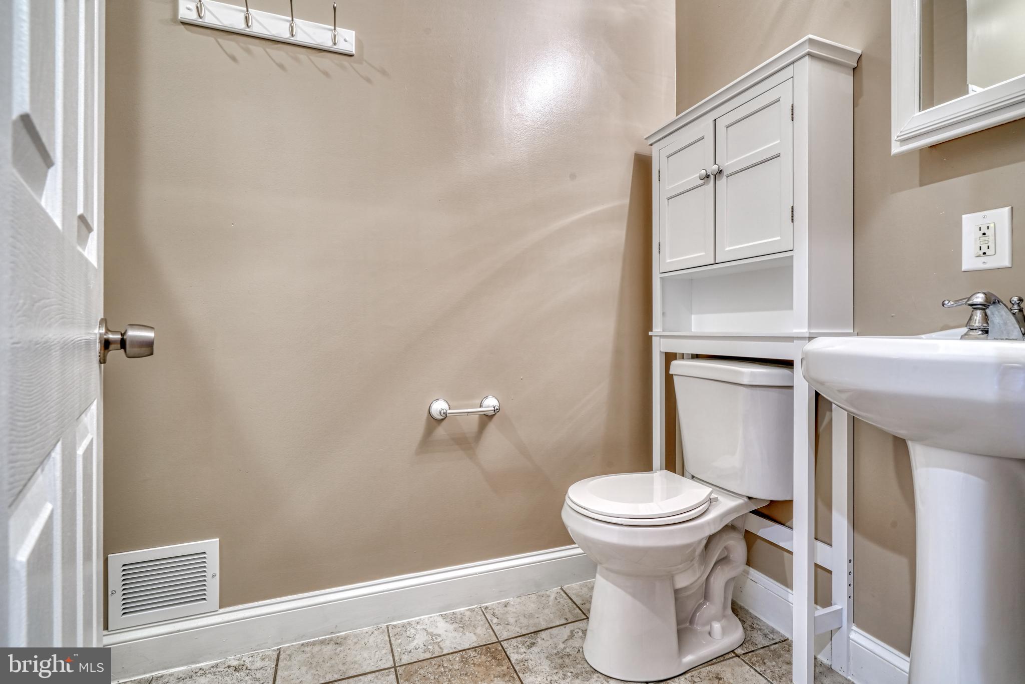 WASHINGTON VILLAGE - Residential