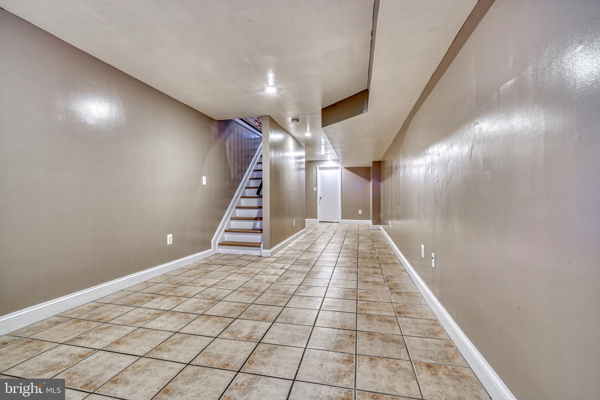 WASHINGTON VILLAGE - Residential