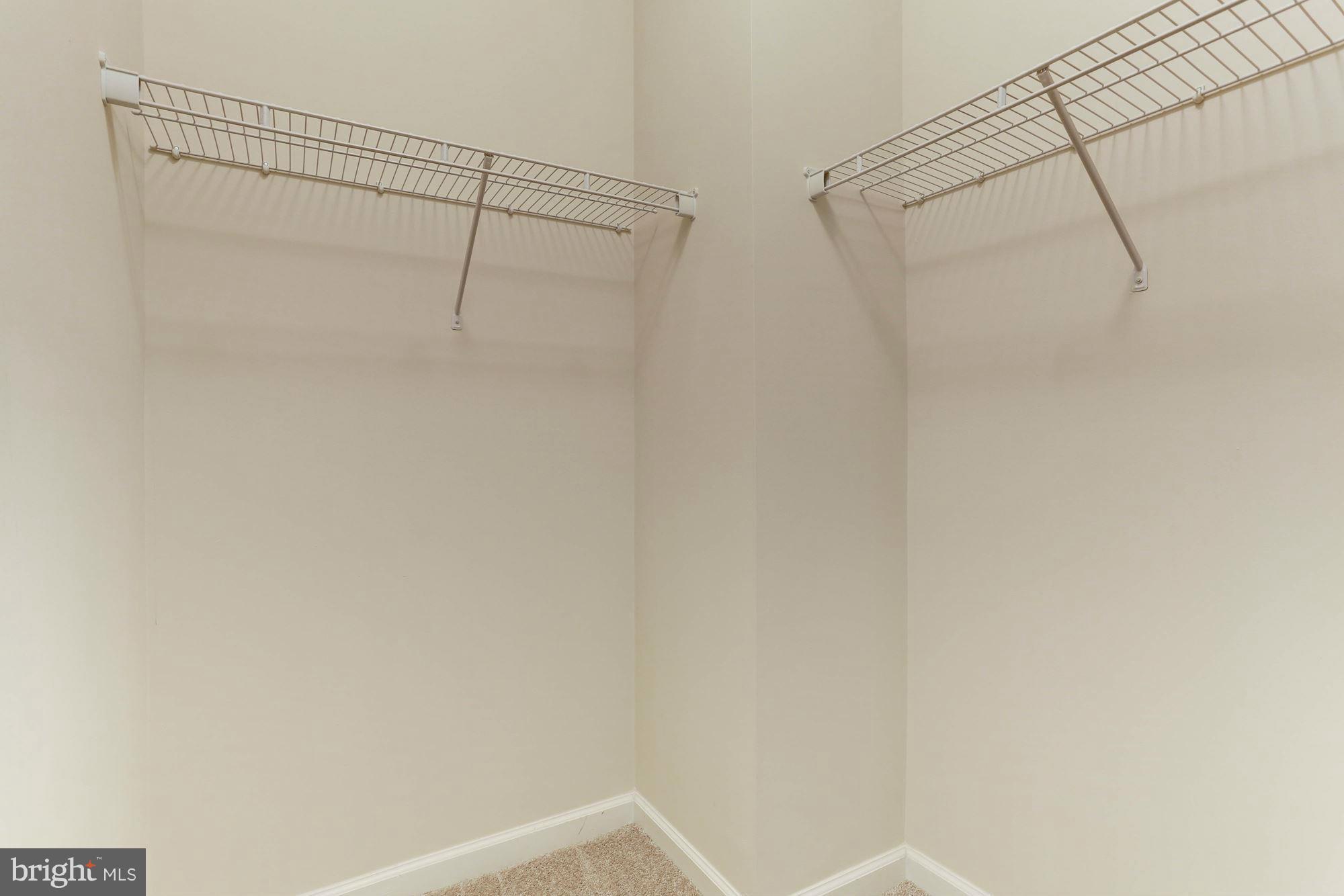 STONEY RUN - Residential