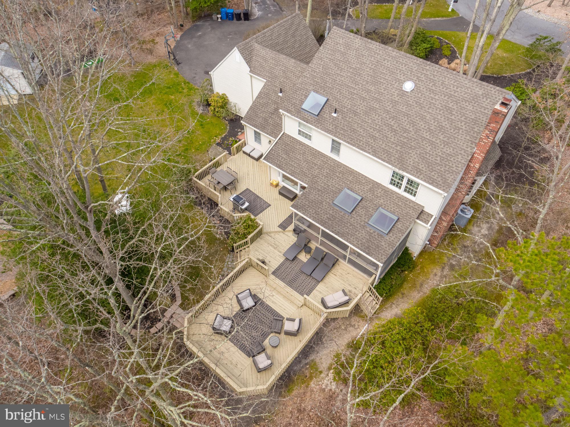12 HERON COURT
